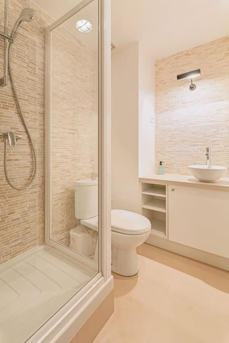 Renovated Design Apartment In Montparnasse Paris Exterior foto